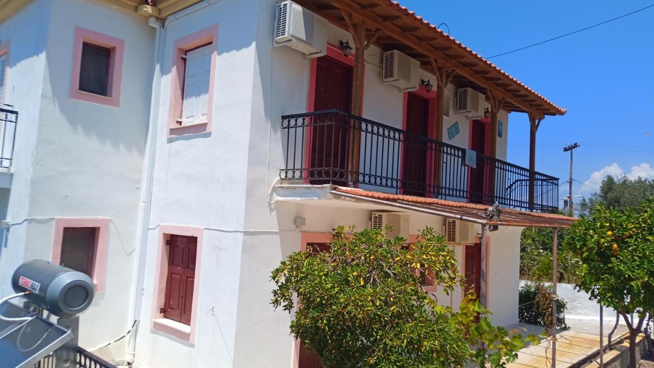 Anessis Cosmos Aparthotel Ánaxosz Kültér fotó